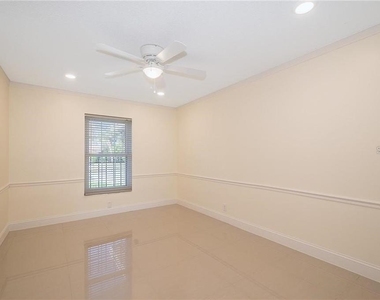 6195 Valerian Boulevard - Photo Thumbnail 8