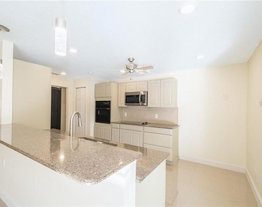 6195 Valerian Boulevard - Photo Thumbnail 12