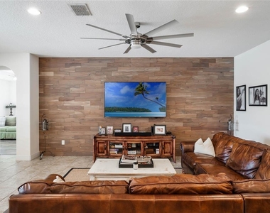 6020 Marleon Drive - Photo Thumbnail 13
