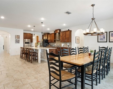 6020 Marleon Drive - Photo Thumbnail 15