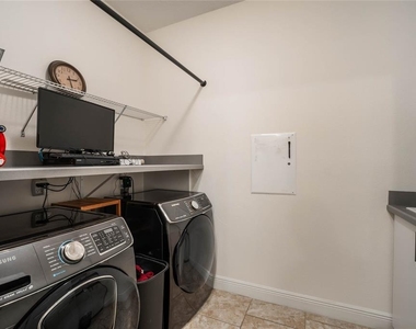 6020 Marleon Drive - Photo Thumbnail 38