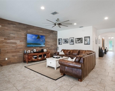 6020 Marleon Drive - Photo Thumbnail 11