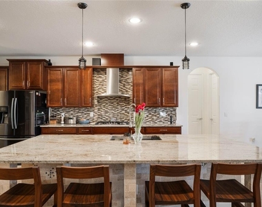 6020 Marleon Drive - Photo Thumbnail 14