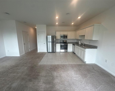 3238 Vesara Drive - Photo Thumbnail 6