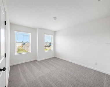 3027 Granite Ridge Avenue - Photo Thumbnail 16