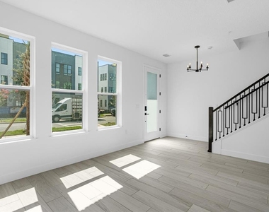 2368 Brix Street - Photo Thumbnail 4
