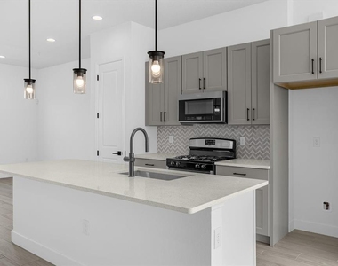 2368 Brix Street - Photo Thumbnail 13