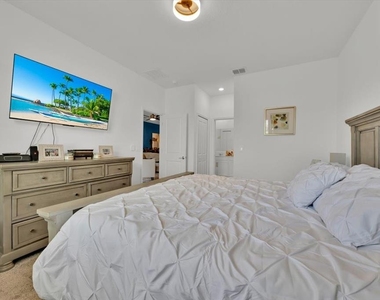 717 Citrus Reserve Boulevard - Photo Thumbnail 20
