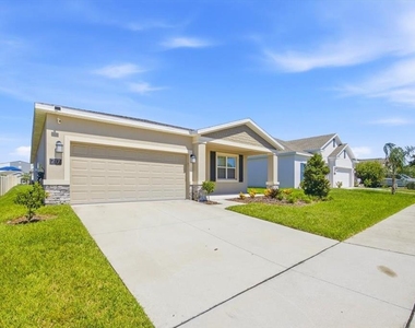 717 Citrus Reserve Boulevard - Photo Thumbnail 1