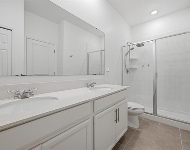 717 Citrus Reserve Boulevard - Photo Thumbnail 24