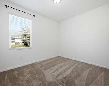 717 Citrus Reserve Boulevard - Photo Thumbnail 20
