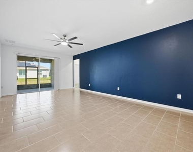 717 Citrus Reserve Boulevard - Photo Thumbnail 12