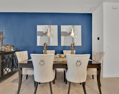 717 Citrus Reserve Boulevard - Photo Thumbnail 7