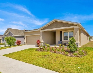 717 Citrus Reserve Boulevard - Photo Thumbnail 1