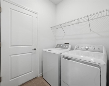 717 Citrus Reserve Boulevard - Photo Thumbnail 9