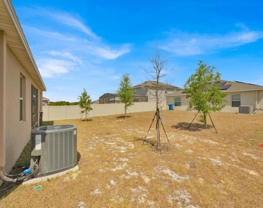 717 Citrus Reserve Boulevard - Photo Thumbnail 26