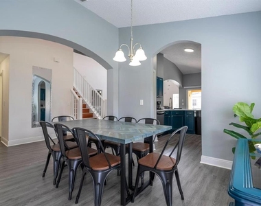 254 Cordova Avenue - Photo Thumbnail 14