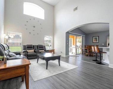 254 Cordova Avenue - Photo Thumbnail 17