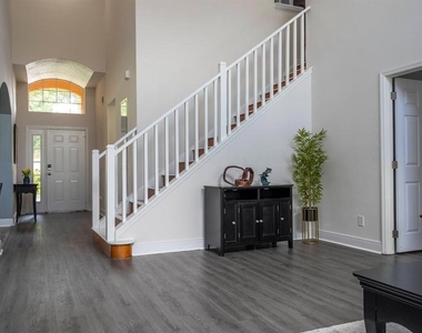 254 Cordova Avenue - Photo Thumbnail 19