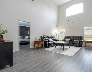 254 Cordova Avenue - Photo Thumbnail 20