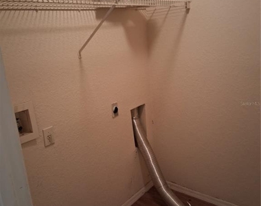 829 Camargo Way - Photo Thumbnail 17