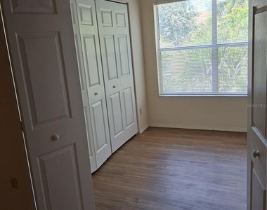 829 Camargo Way - Photo Thumbnail 11