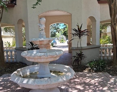 829 Camargo Way - Photo Thumbnail 22