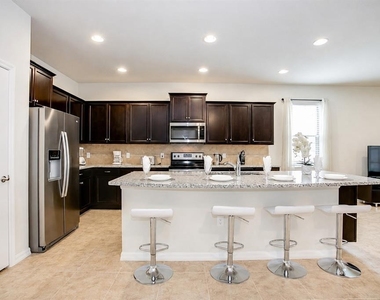8861 Corcovado Drive - Photo Thumbnail 6