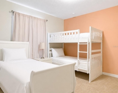 8861 Corcovado Drive - Photo Thumbnail 9