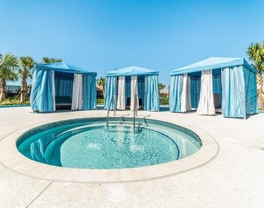 8861 Corcovado Drive - Photo Thumbnail 20