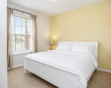 8861 Corcovado Drive - Photo Thumbnail 8