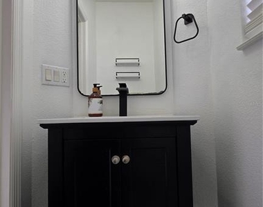 1719 Plantation Oaks - Photo Thumbnail 12