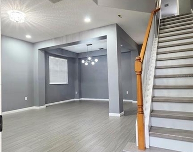 1719 Plantation Oaks - Photo Thumbnail 2