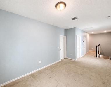 9137 Grand Island Way - Photo Thumbnail 10