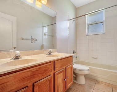 2431 Twisting Sweetgum Way - Photo Thumbnail 13