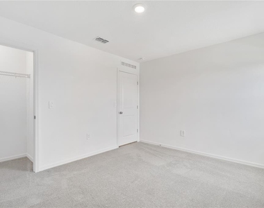 5682 Nispero Way - Photo Thumbnail 19
