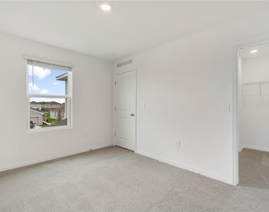5682 Nispero Way - Photo Thumbnail 23