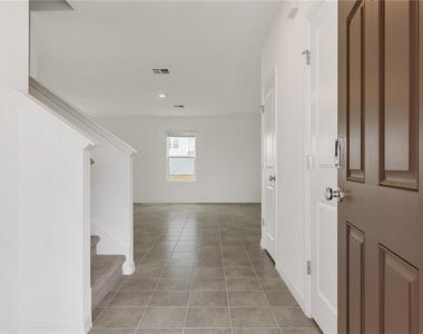 5682 Nispero Way - Photo Thumbnail 1