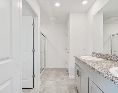 5682 Nispero Way - Photo Thumbnail 15