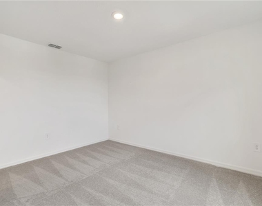 5682 Nispero Way - Photo Thumbnail 22