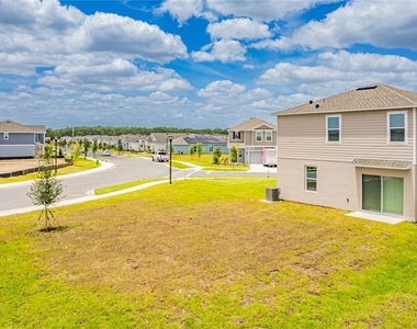 5682 Nispero Way - Photo Thumbnail 25
