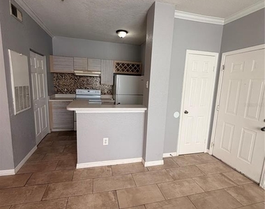 2674 Robert Trent Jones Drive - Photo Thumbnail 6