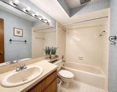 1455 King Court - Photo Thumbnail 14