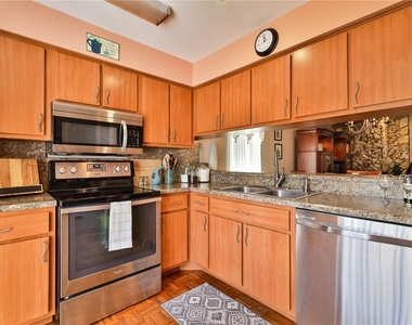 1455 King Court - Photo Thumbnail 5
