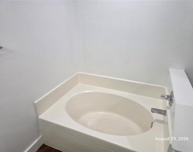 834 Amidon Street - Photo Thumbnail 21