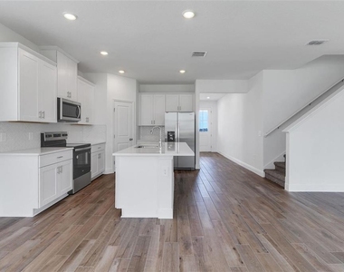 2248 Hen Road - Photo Thumbnail 4