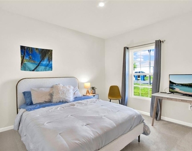 1511 Finnigan Circle - Photo Thumbnail 13