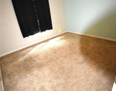 9109 Queen Elizabeth Court - Photo Thumbnail 16