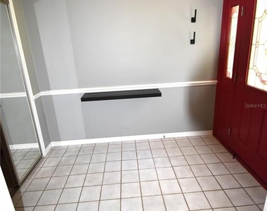 9109 Queen Elizabeth Court - Photo Thumbnail 3