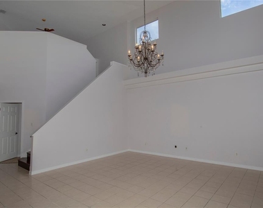 664 Cedar Forest Circle - Photo Thumbnail 7